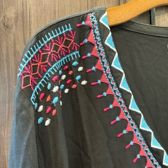 Time for Me 3X Tunic Embroidered Gray Long Bell Sleeves - Picture 4 of 12